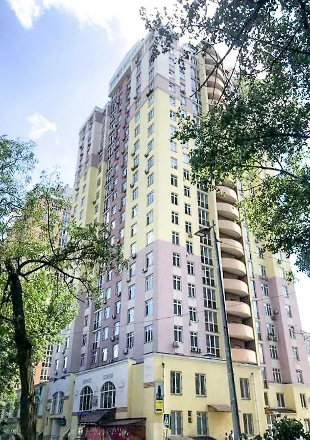 Апартаменты Rent-Kiev 2 Min Metro Chernihivska Lux