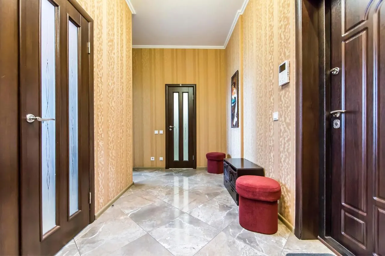 Апартаменты Rent-Kiev 2 Min Metro Chernihivska Lux Украина