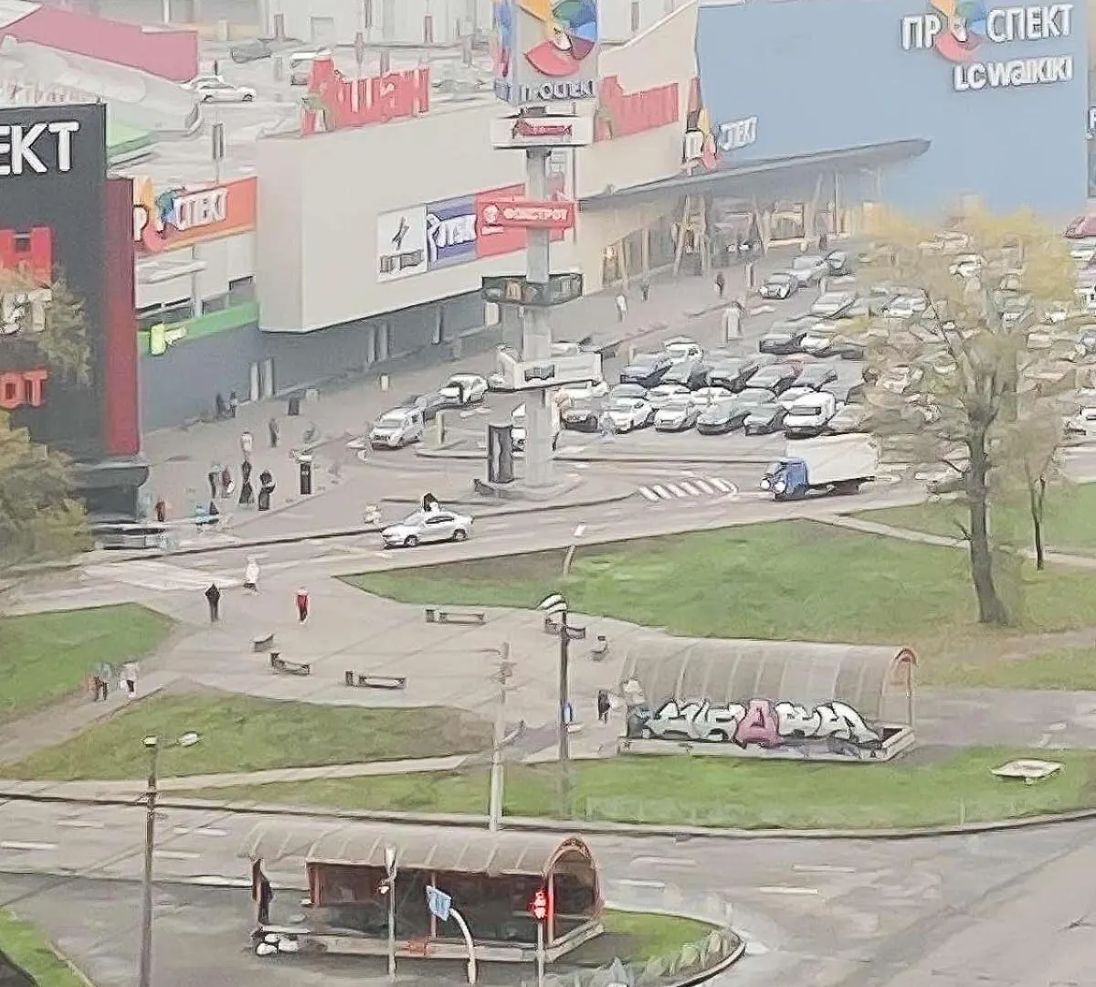 Rent-Kiev 2 Min Metro Chernihivska Lux キエフ