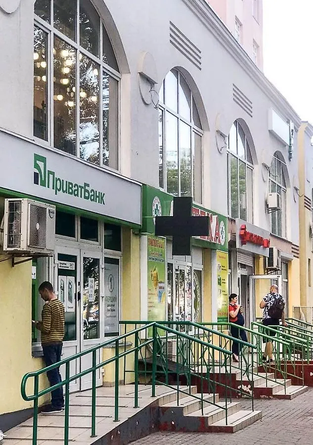 Rent-Kiev 2 Min Metro Chernihivska Lux アパート